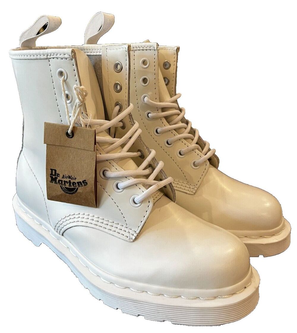 Doc Dr Martens 14357 Mono All White Smooth Leather Boots Combat Women's sz 6 NEW